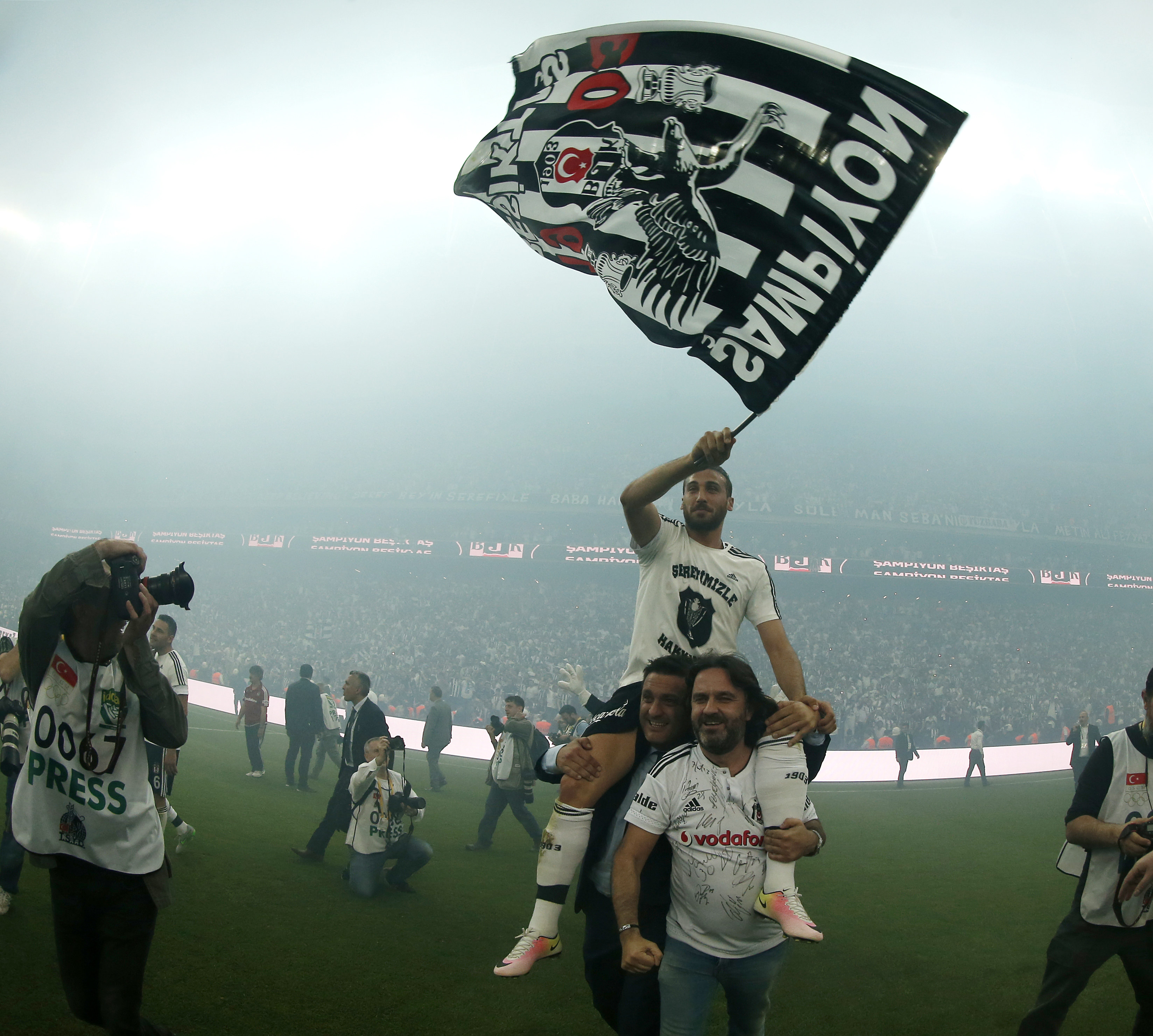 Vodafone Arena�da Coşku Tavan Yaptı!